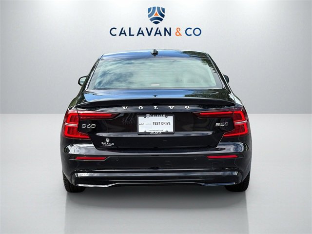 Used 2024 Volvo S60 B5 Core image 6
