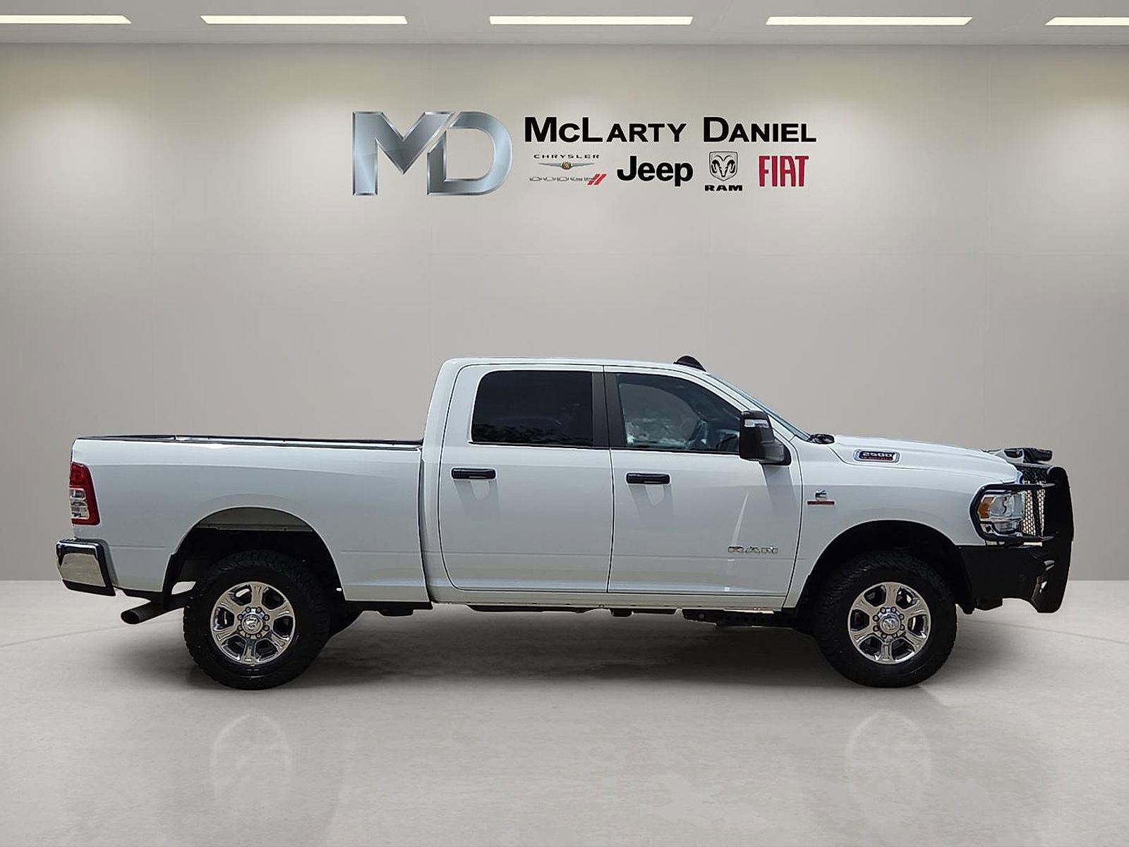 Used 2023 RAM 2500 Big Horn w/ Cold Weather Group AWD/4WD image 6