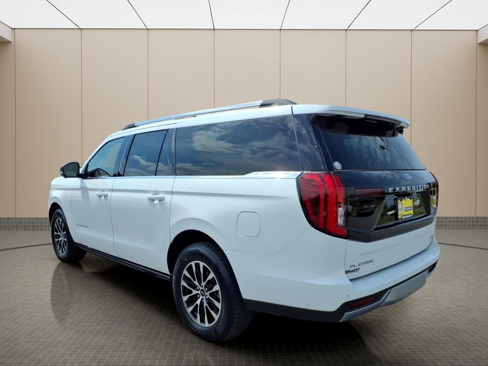 Used 2025 Ford Expedition Max Platinum AWD/4WD image 2