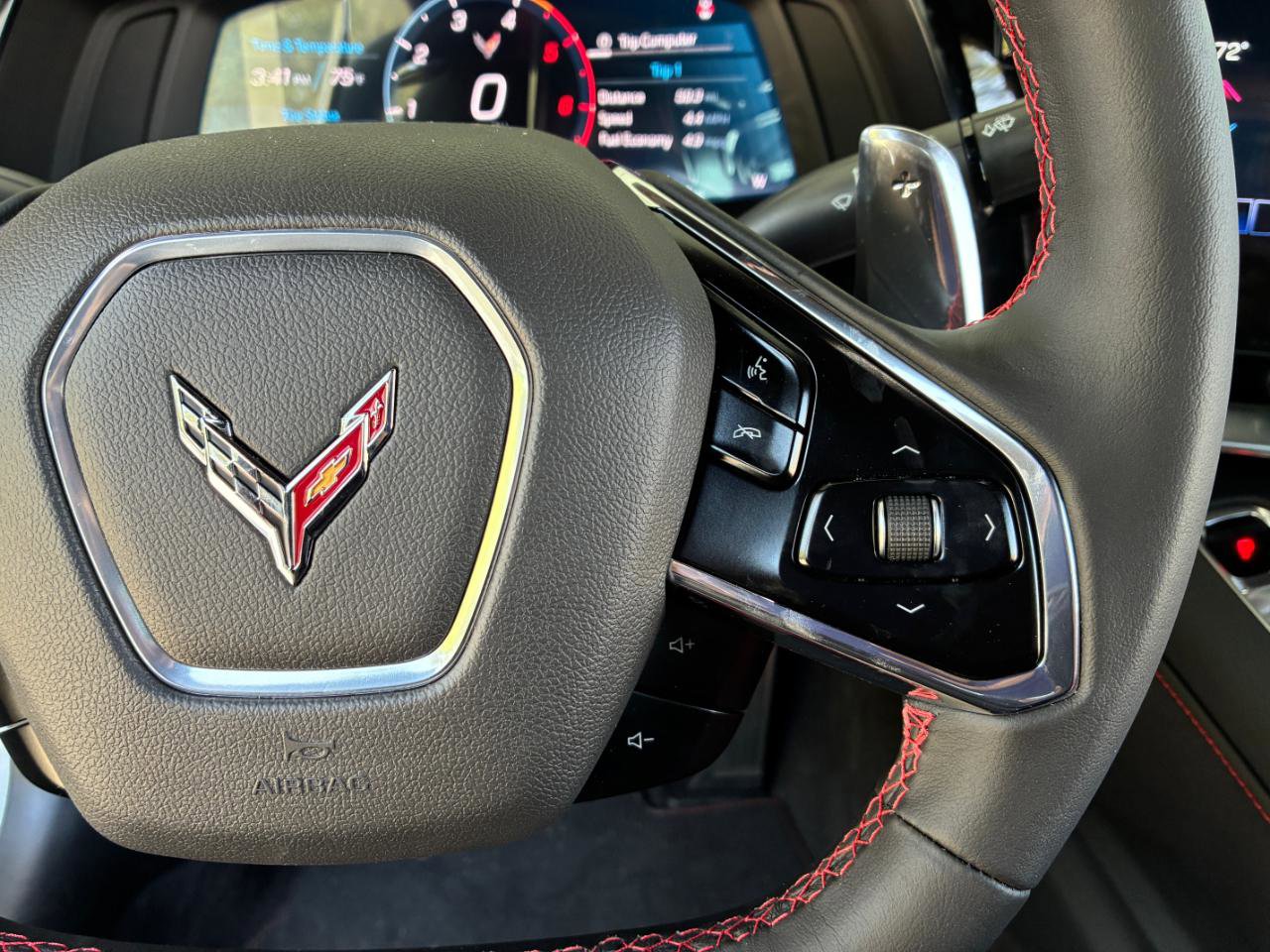 Used 2024 Chevrolet Corvette Stingray Coupe w/ Z51 Performance Package image 24