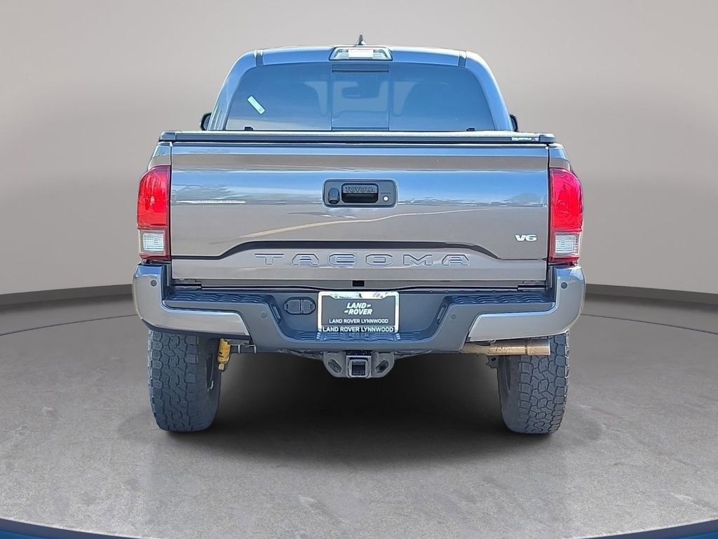 Used 2019 Toyota Tacoma TRD Off-Road w/ Technology Package AWD/4WD image 7
