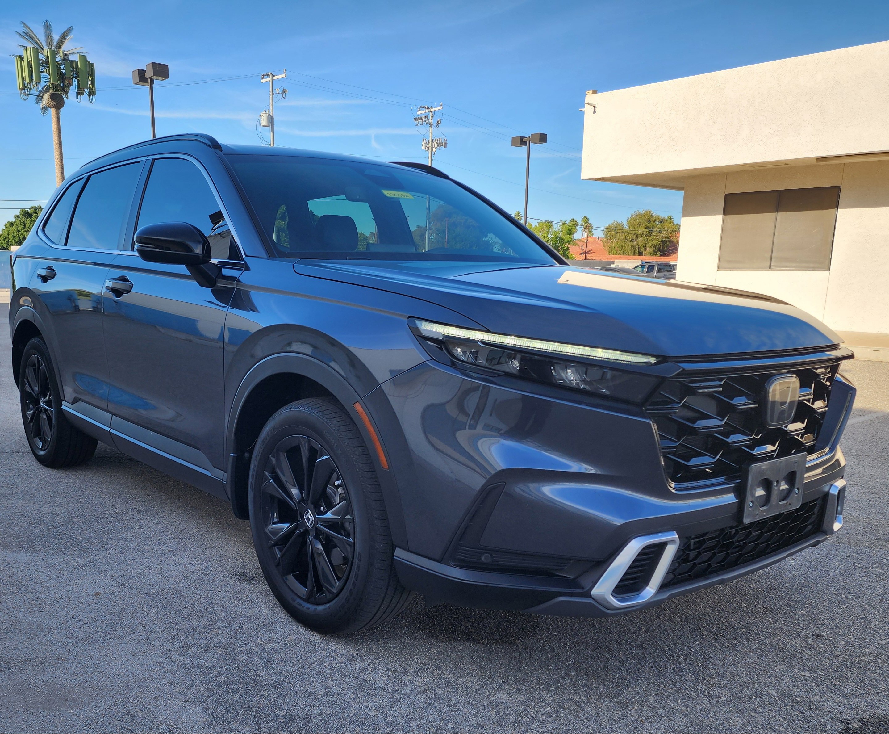 Used 2024 Honda CR-V Sport Touring image 3