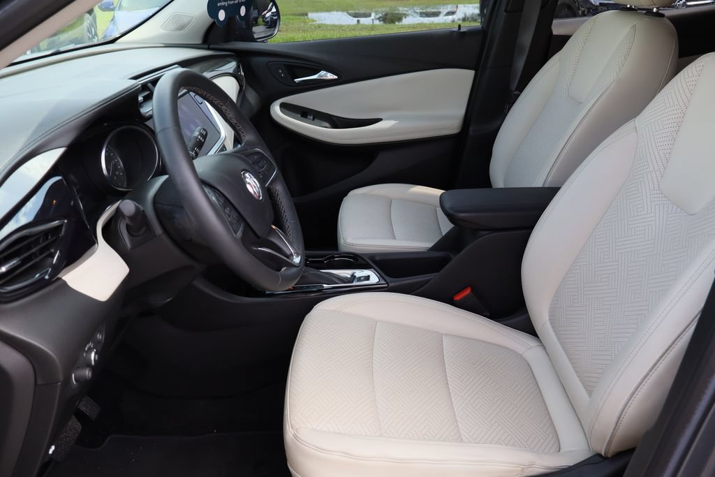 Certified 2022 Buick Encore GX Essence w/ Experience Buick Package FWD image 22