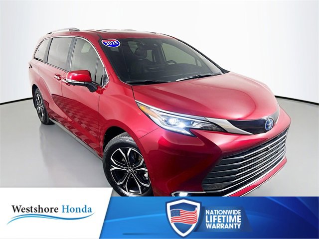 Used 2025 Toyota Sienna Platinum
