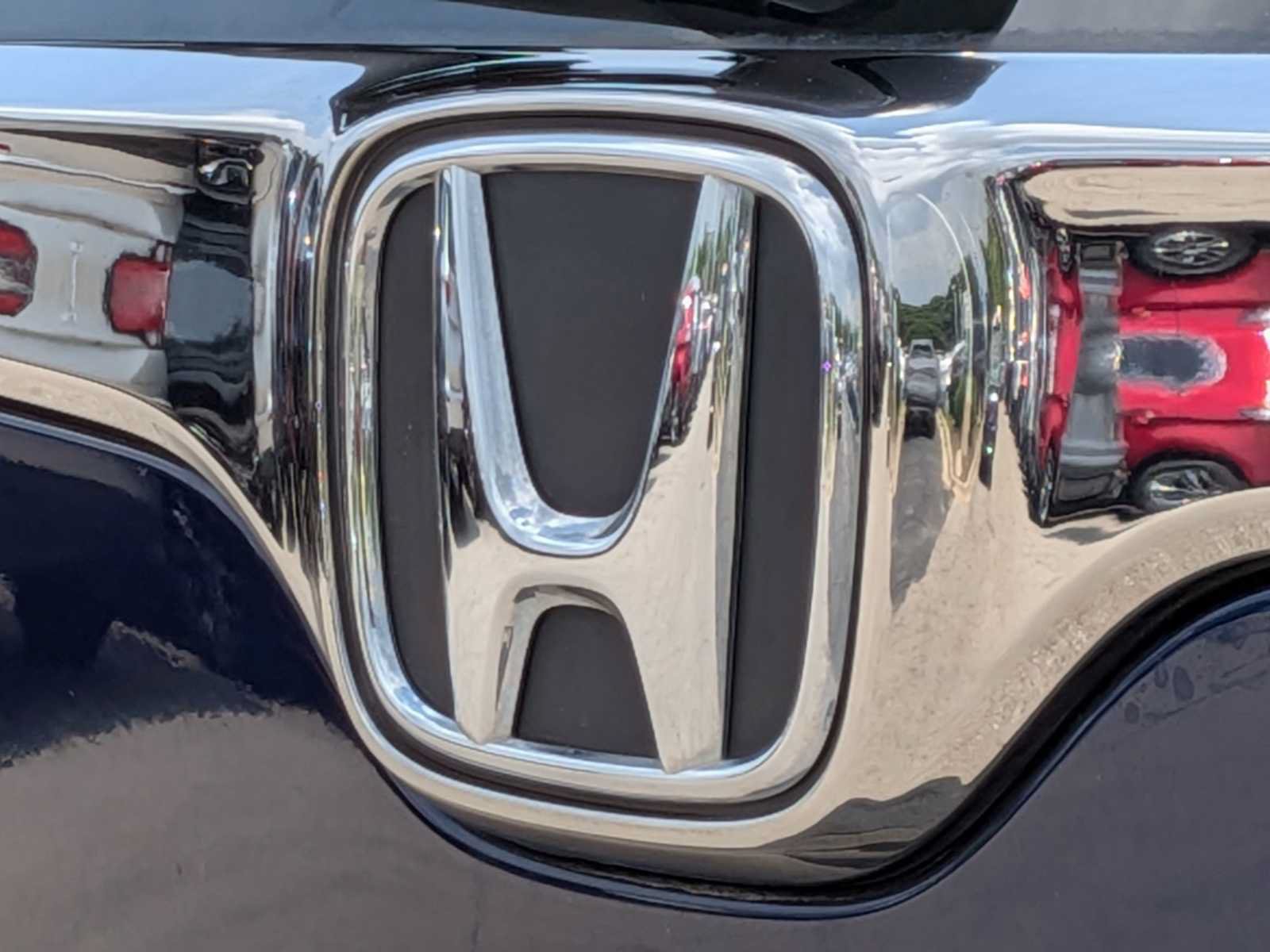 Used 2020 Honda CR-V LX image 11