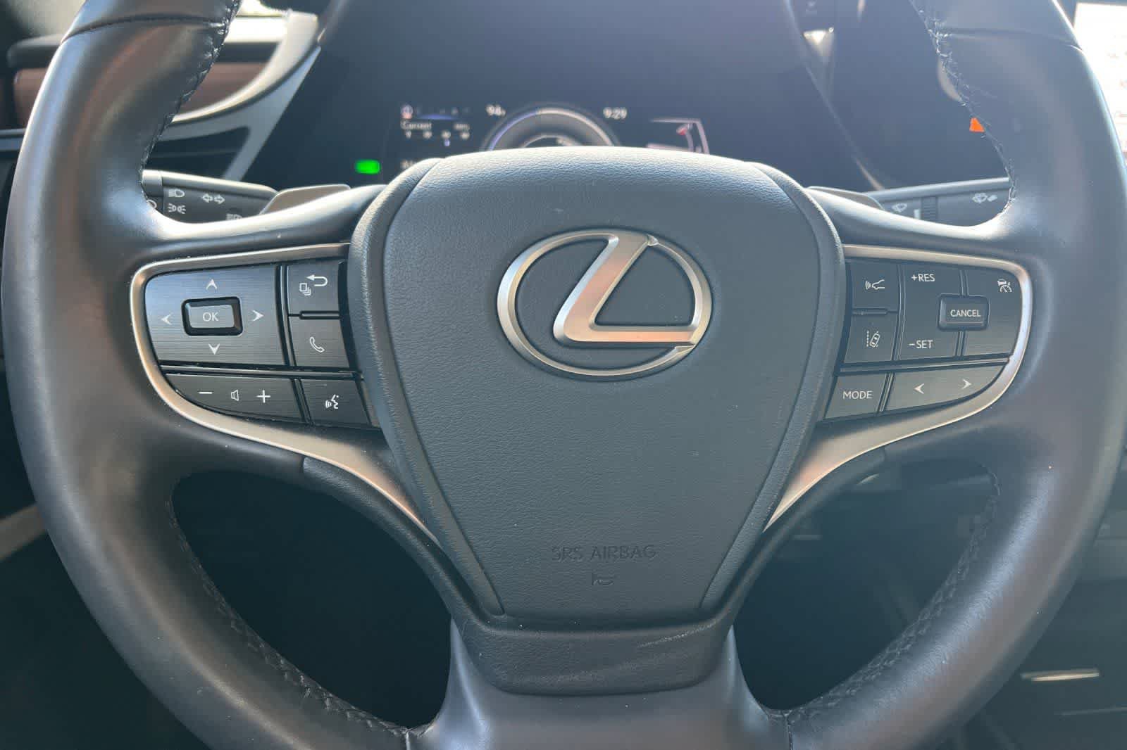 Used 2025 Lexus ES 300h w/ Premium Package FWD image 24