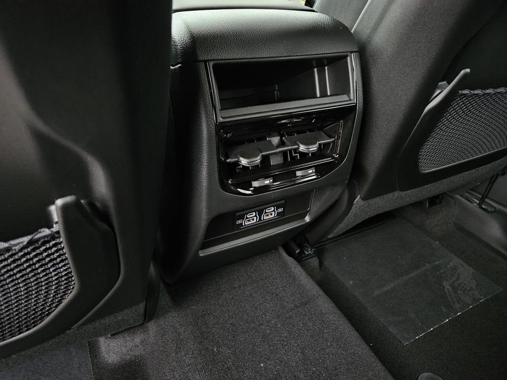 New 2026 Jeep Grand Cherokee Laredo AWD/4WD image 11
