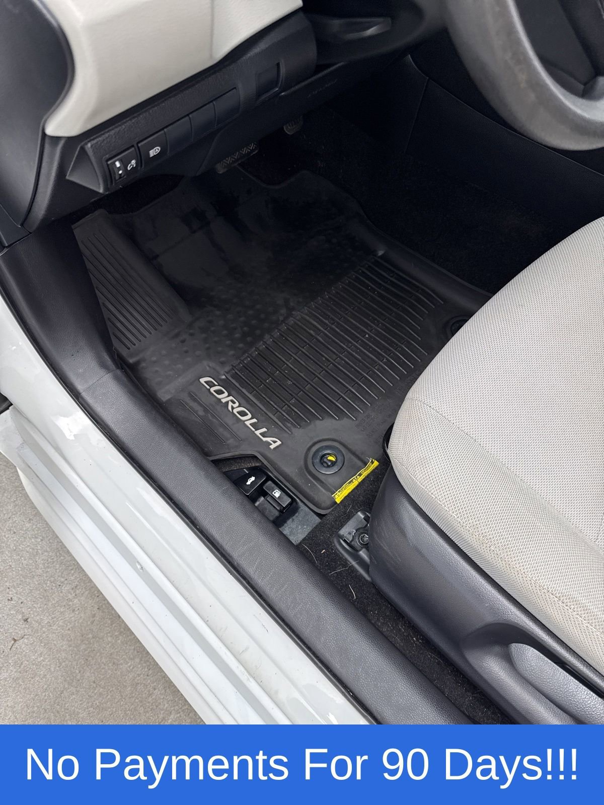 Used 2020 Toyota Corolla L image 15
