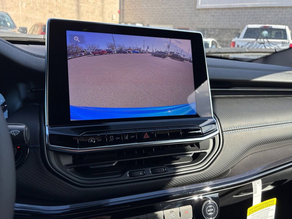 New 2026 Jeep Compass Latitude image 22