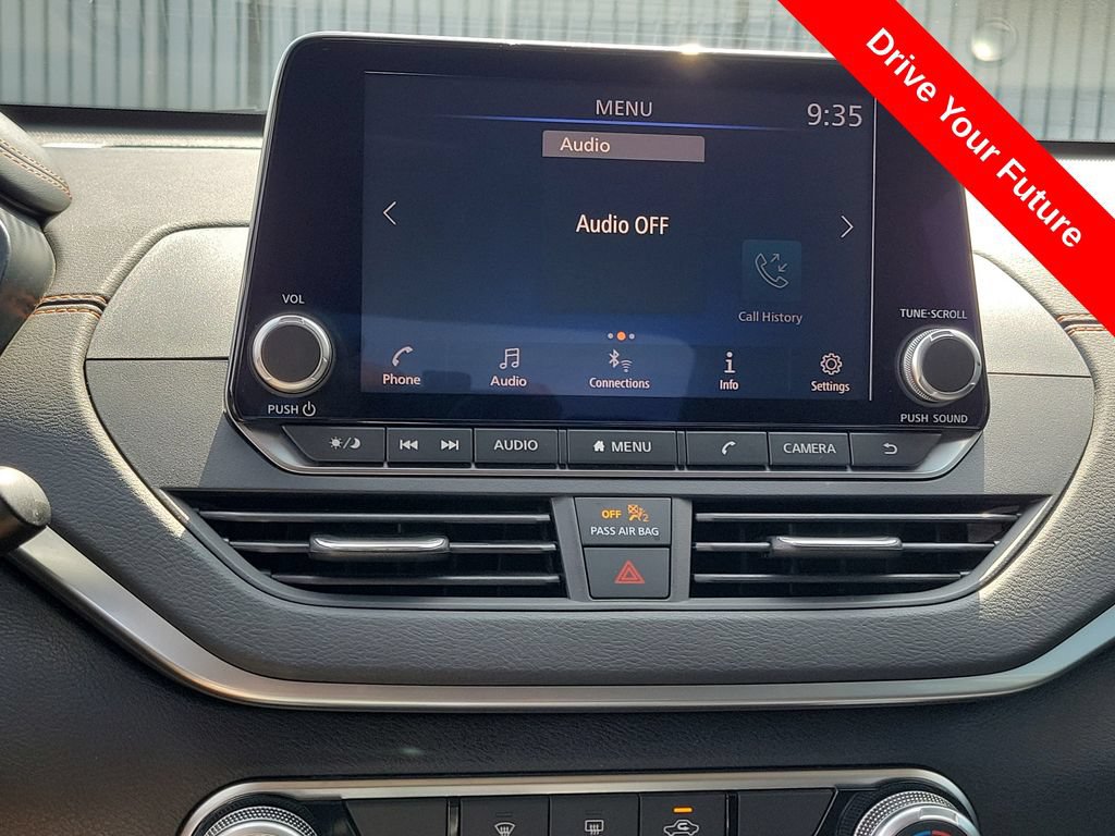 Used 2022 Nissan Altima 2.5 SR AWD/4WD image 11