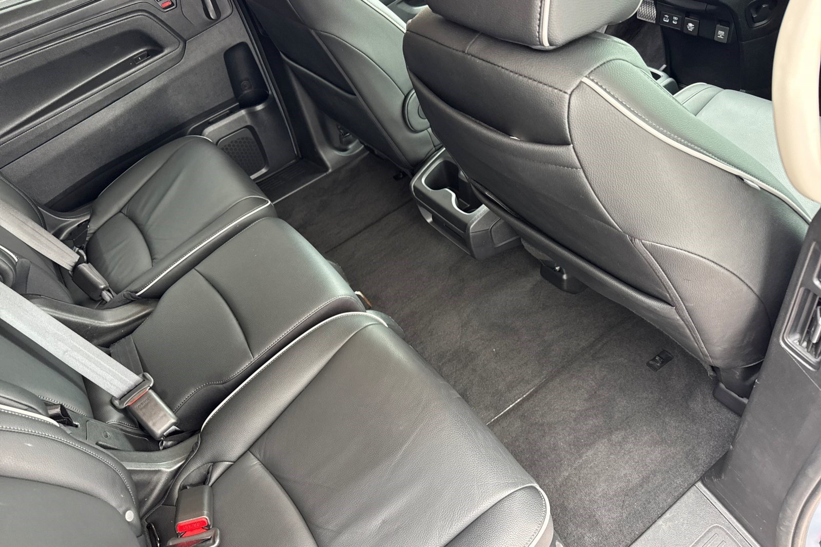 Certified 2026 Honda Odyssey Touring image 25