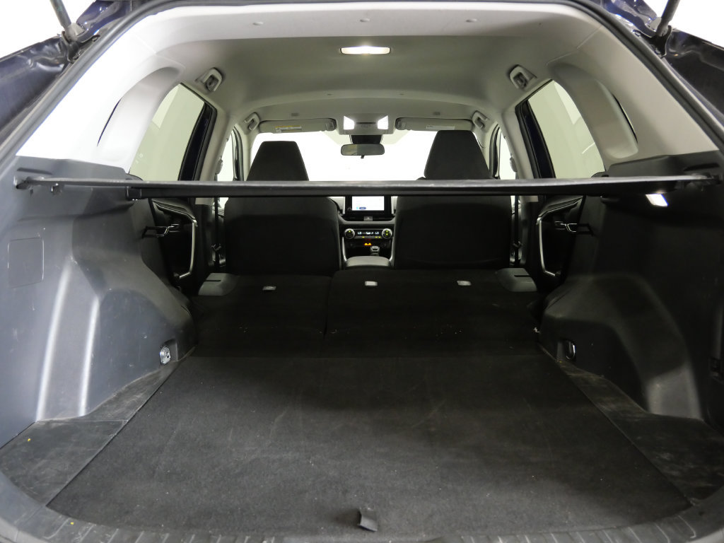 Used 2024 Toyota RAV4 XLE FWD image 27