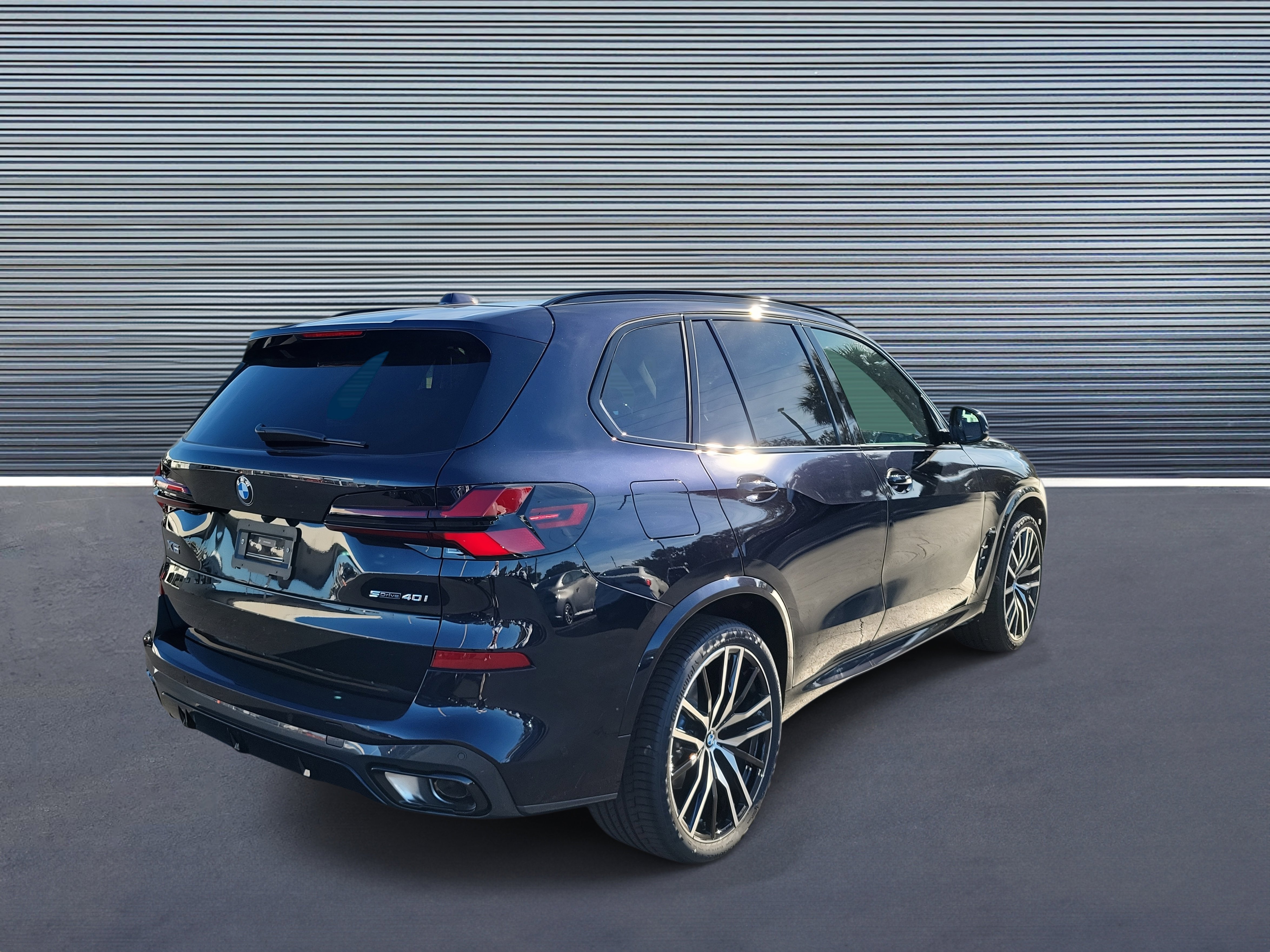 New 2026 BMW X5 sDrive40i w/ M Sport Package image 3
