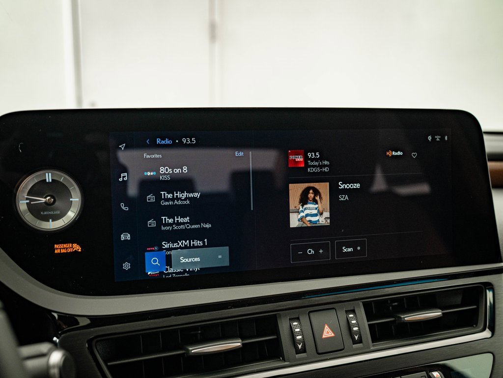 New 2025 Lexus ES 350 w/ Premium Package image 29