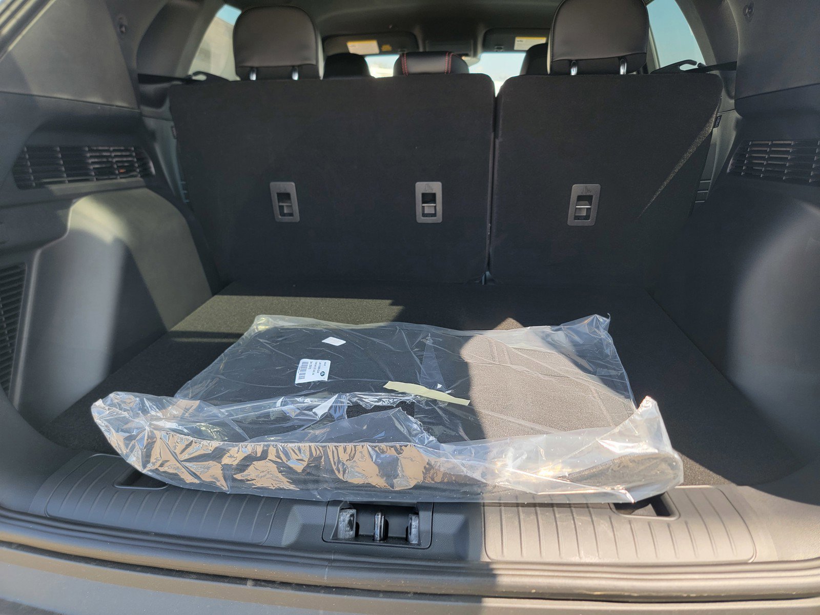 New 2025 Ford Escape ST-Line w/ Tech Pack #1 image 13