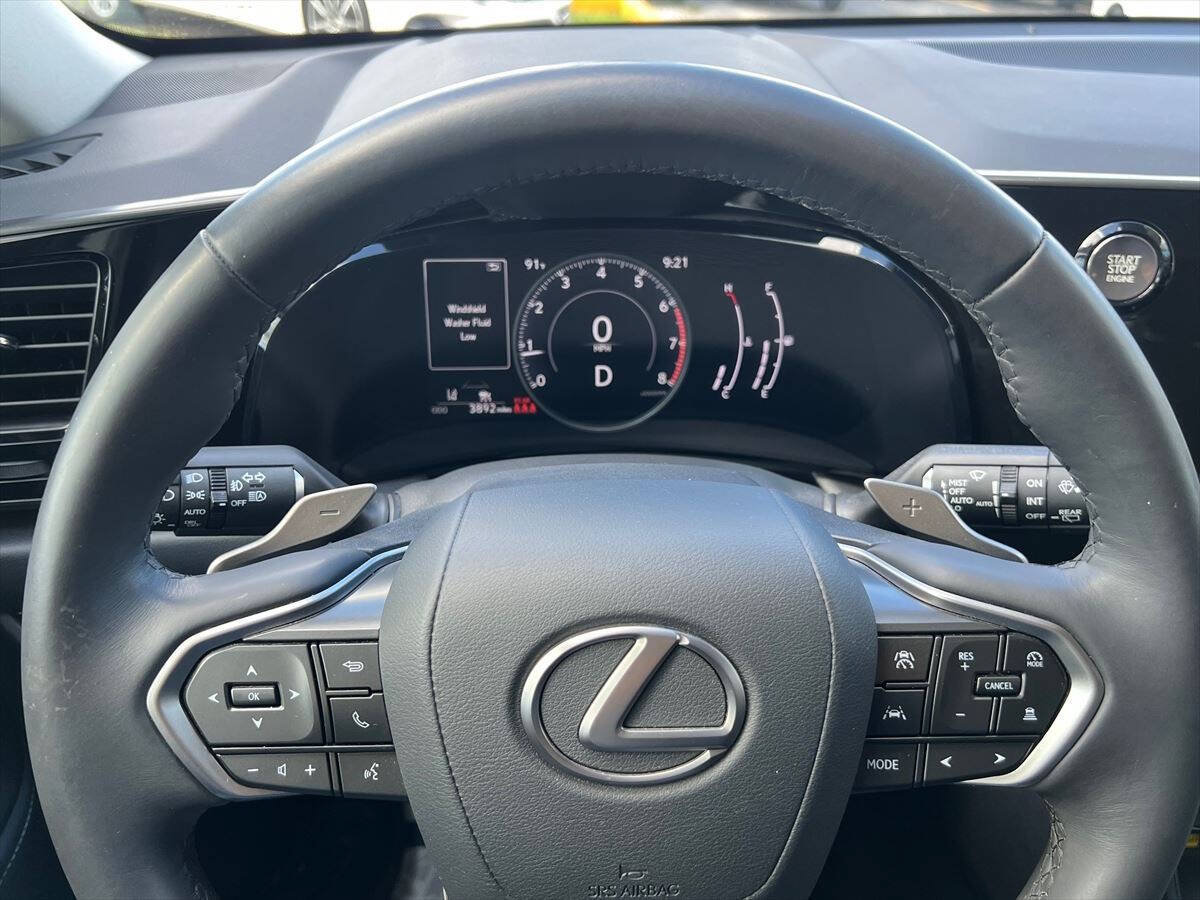 Used 2023 Lexus NX 350 AWD image 12