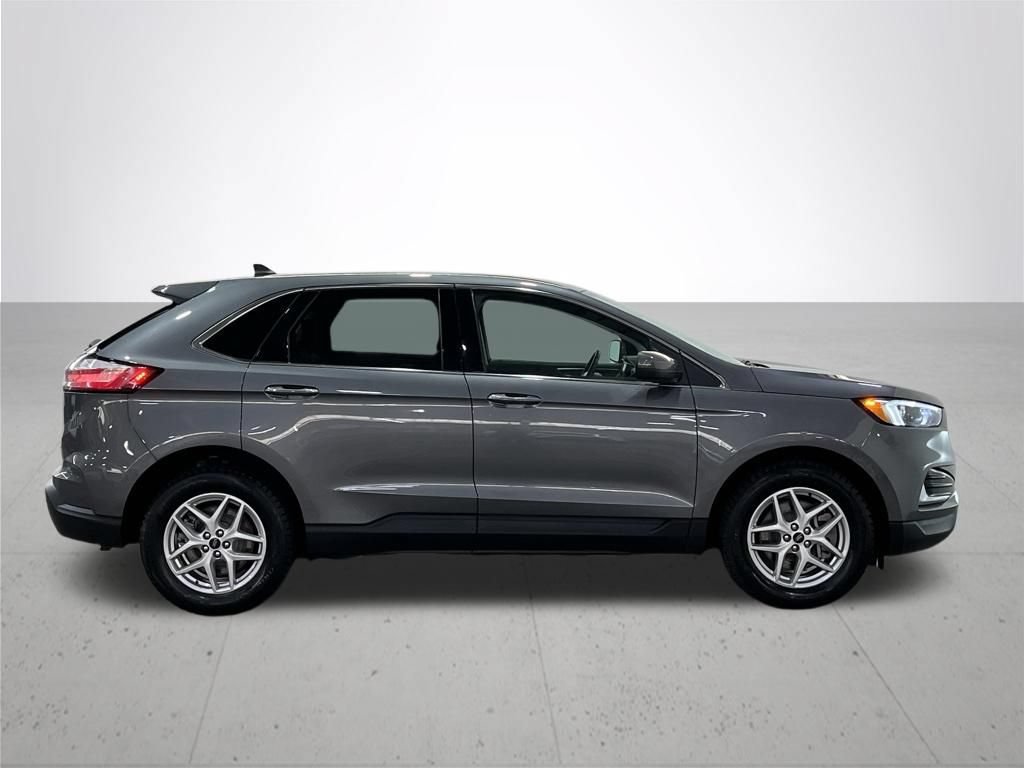 Used 2024 Ford Edge SEL AWD/4WD image 9