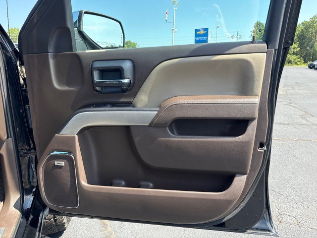 Used 2018 Chevrolet Silverado 1500 LTZ Z71 w/ LTZ Plus Package AWD/4WD image 12