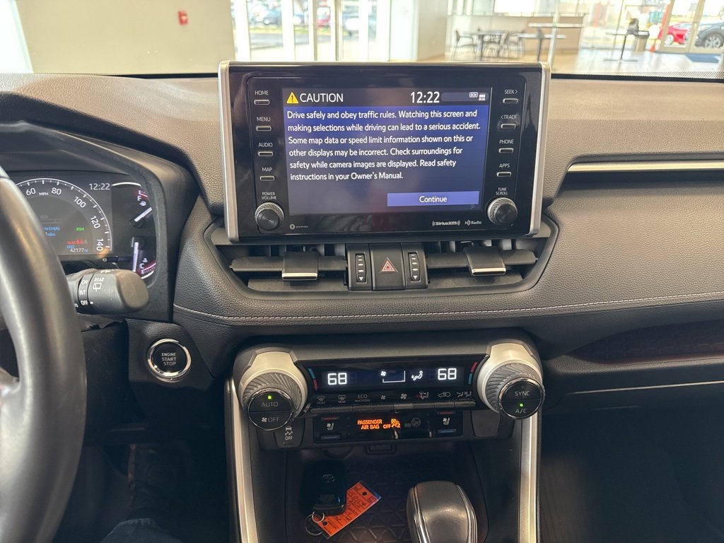 Used 2019 Toyota RAV4 Limited image 28