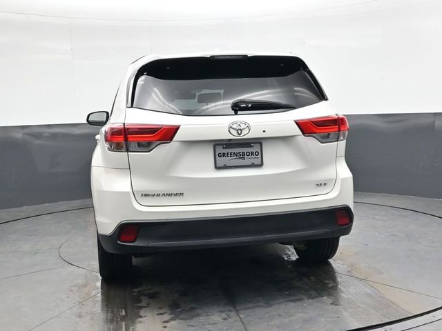 Used 2019 Toyota Highlander XLE image 6