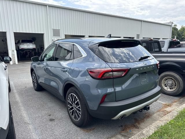 Used 2023 Ford Escape SE w/ PHEV Premium Package FWD image 8