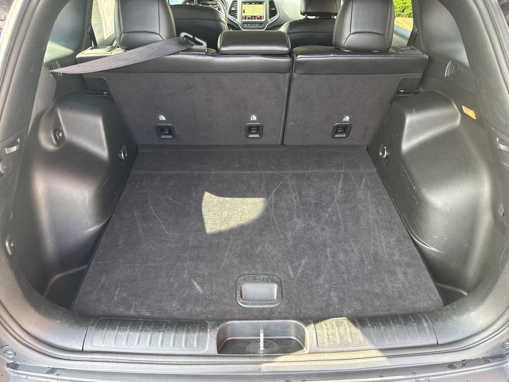 Used 2023 Jeep Cherokee Altitude Lux image 54