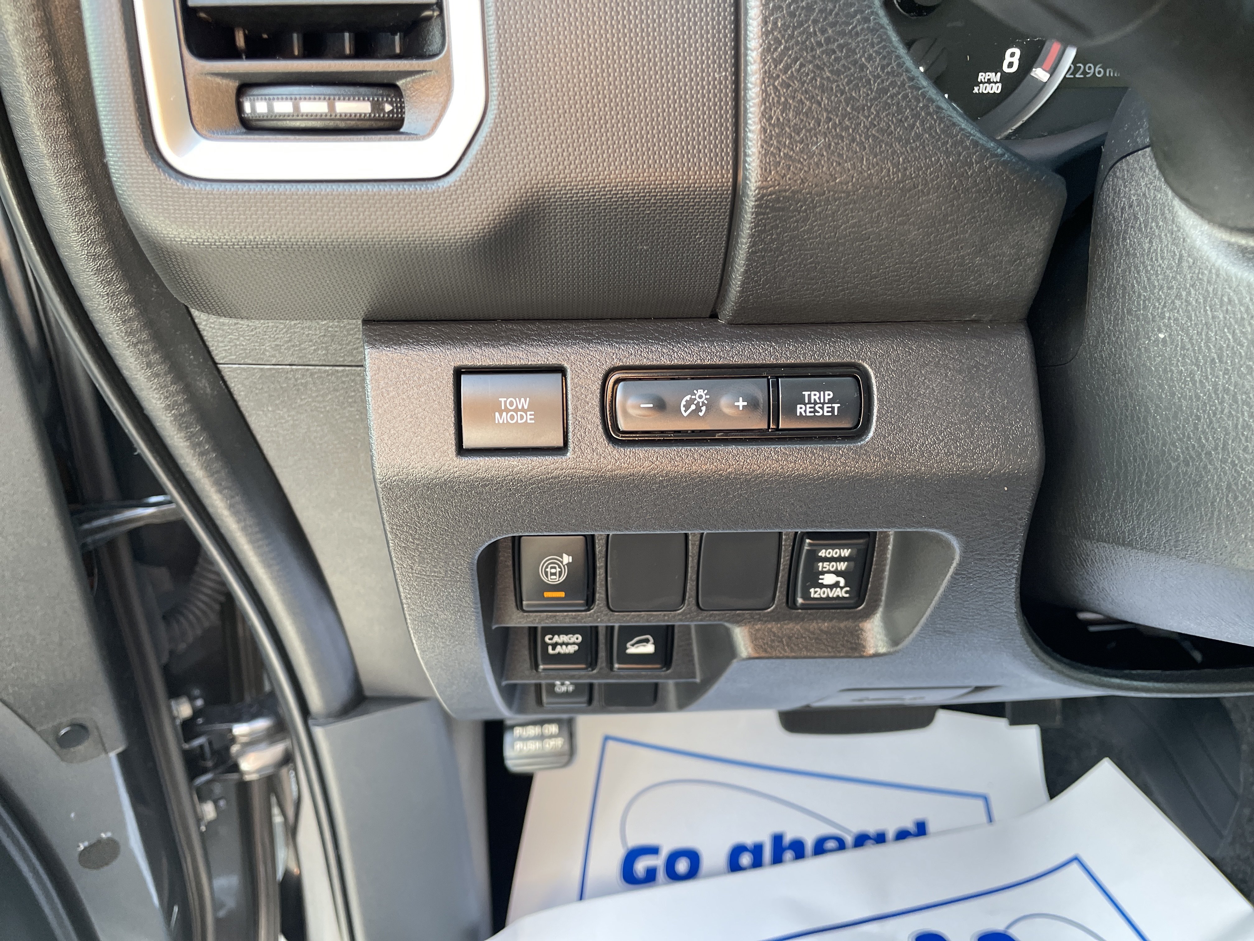 Used 2022 Nissan Frontier SV AWD/4WD image 9