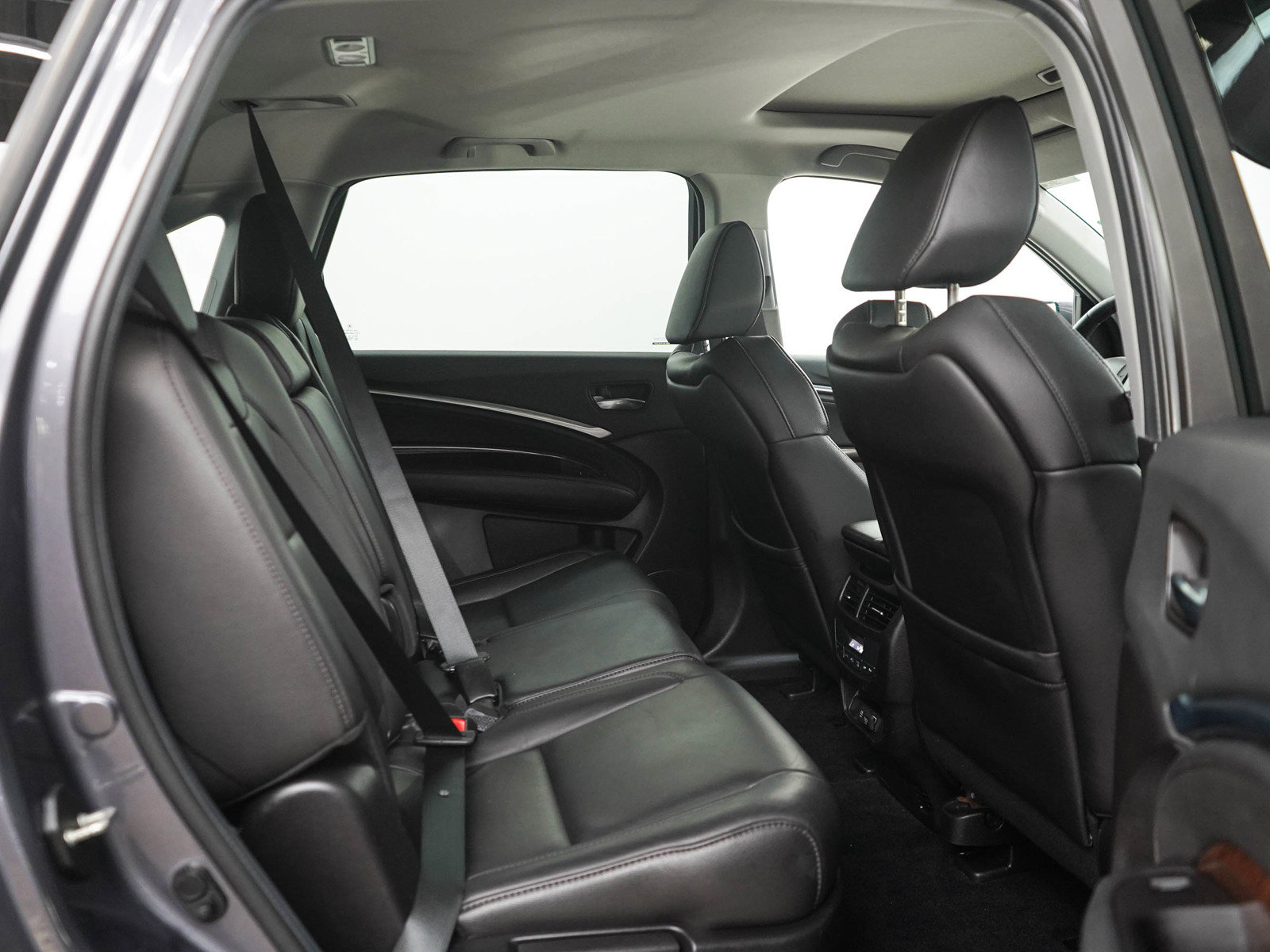Used 2020 Acura MDX w/ Technology Package AWD/4WD image 12