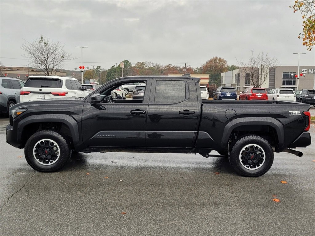 Used 2024 Toyota Tacoma TRD Off-Road image 4
