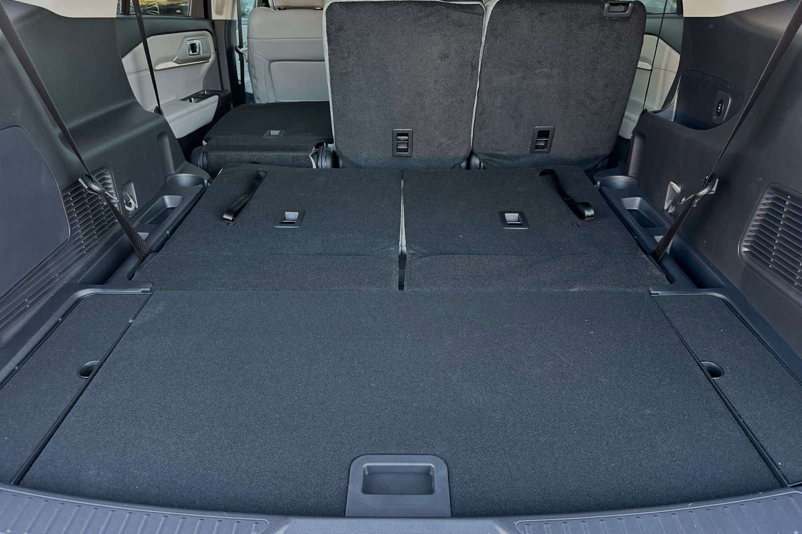 New 2025 Ford Explorer Active w/ Active Comfort Package image 12