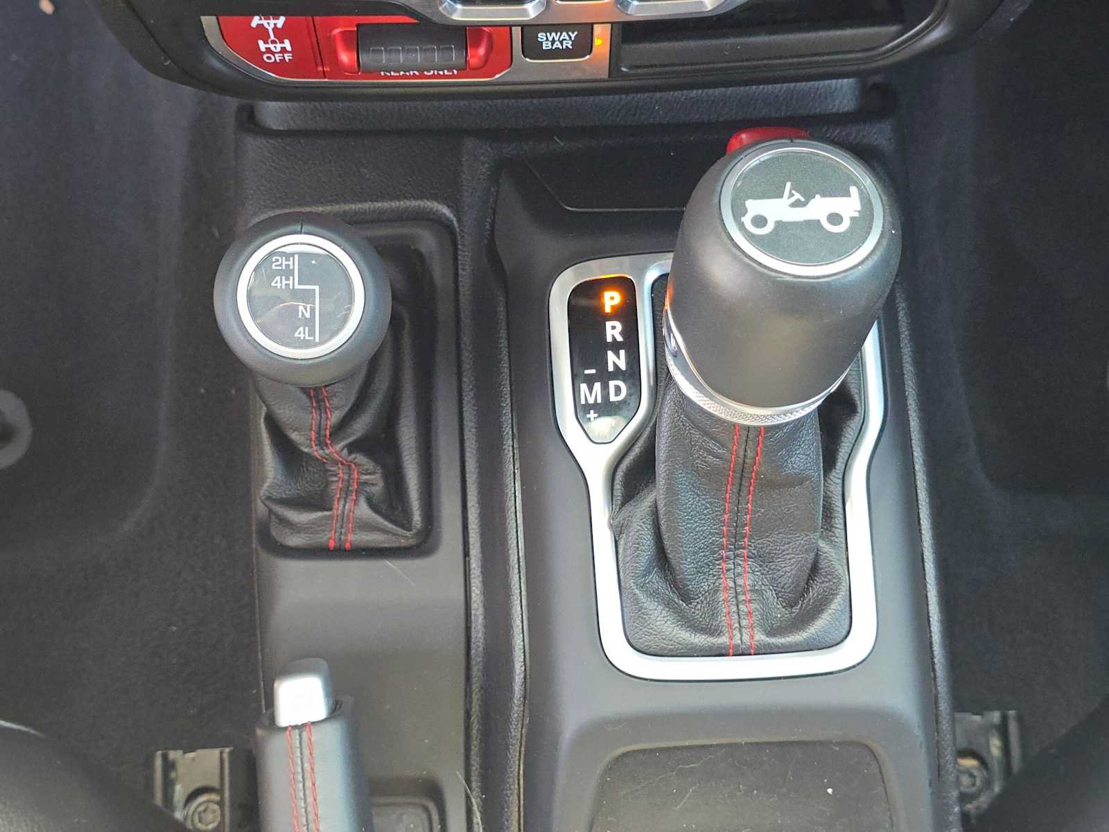 Used 2018 Jeep Wrangler Unlimited Rubicon AWD/4WD image 31