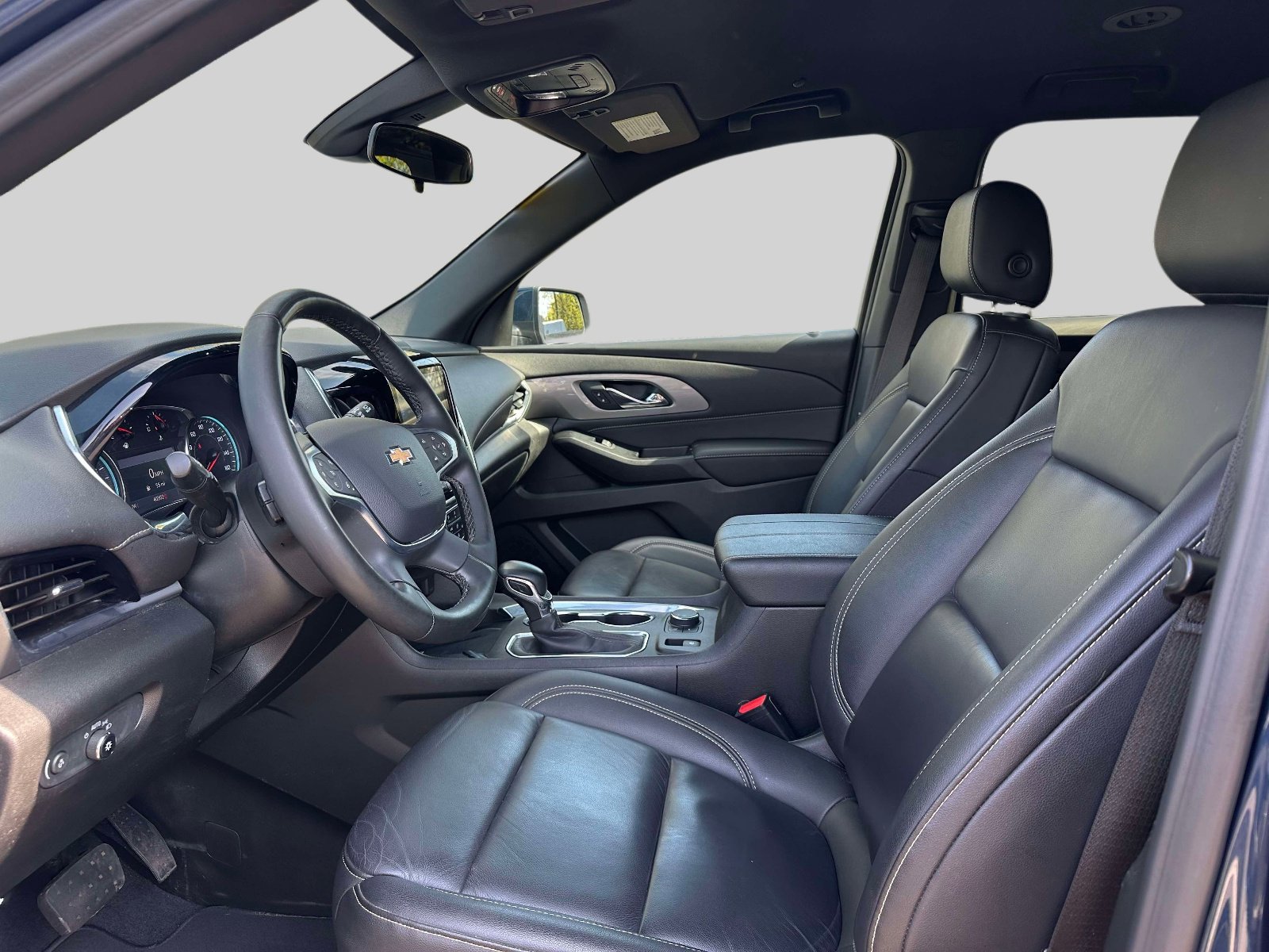 Used 2023 Chevrolet Traverse LT AWD/4WD image 14
