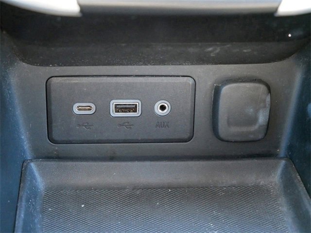 Used 2023 GMC Terrain SLE w/ Driver Convenience Package image 19