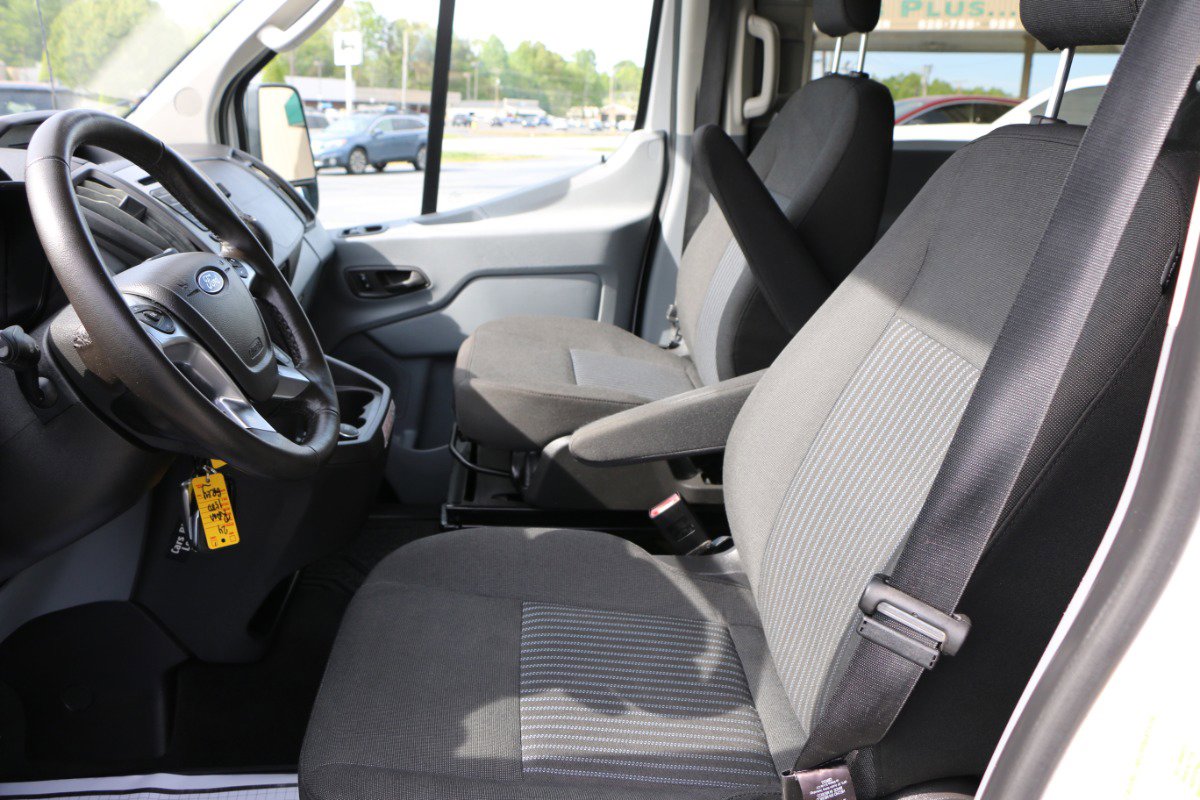Used 2018 Ford Transit 150 XLT RWD image 24
