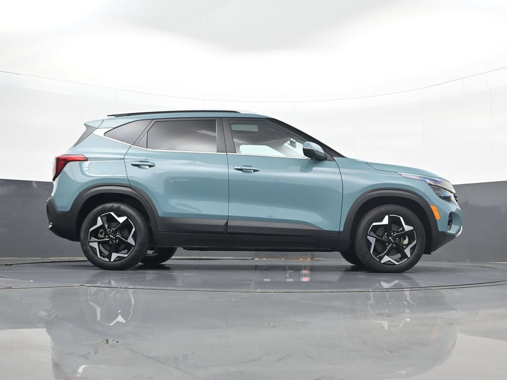 Used 2024 Kia Seltos EX AWD/4WD image 25