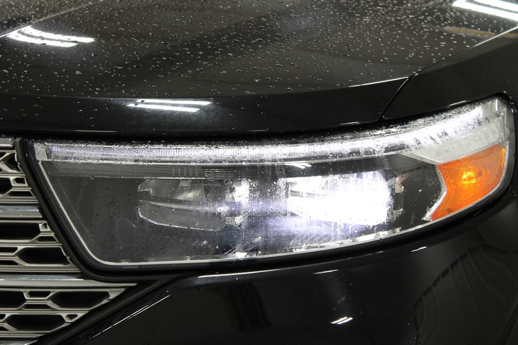 Used 2023 Ford Explorer Limited image 13