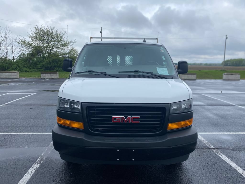 Used 2023 GMC Savana 2500 w/ Driver Convenience Package RWD image 2