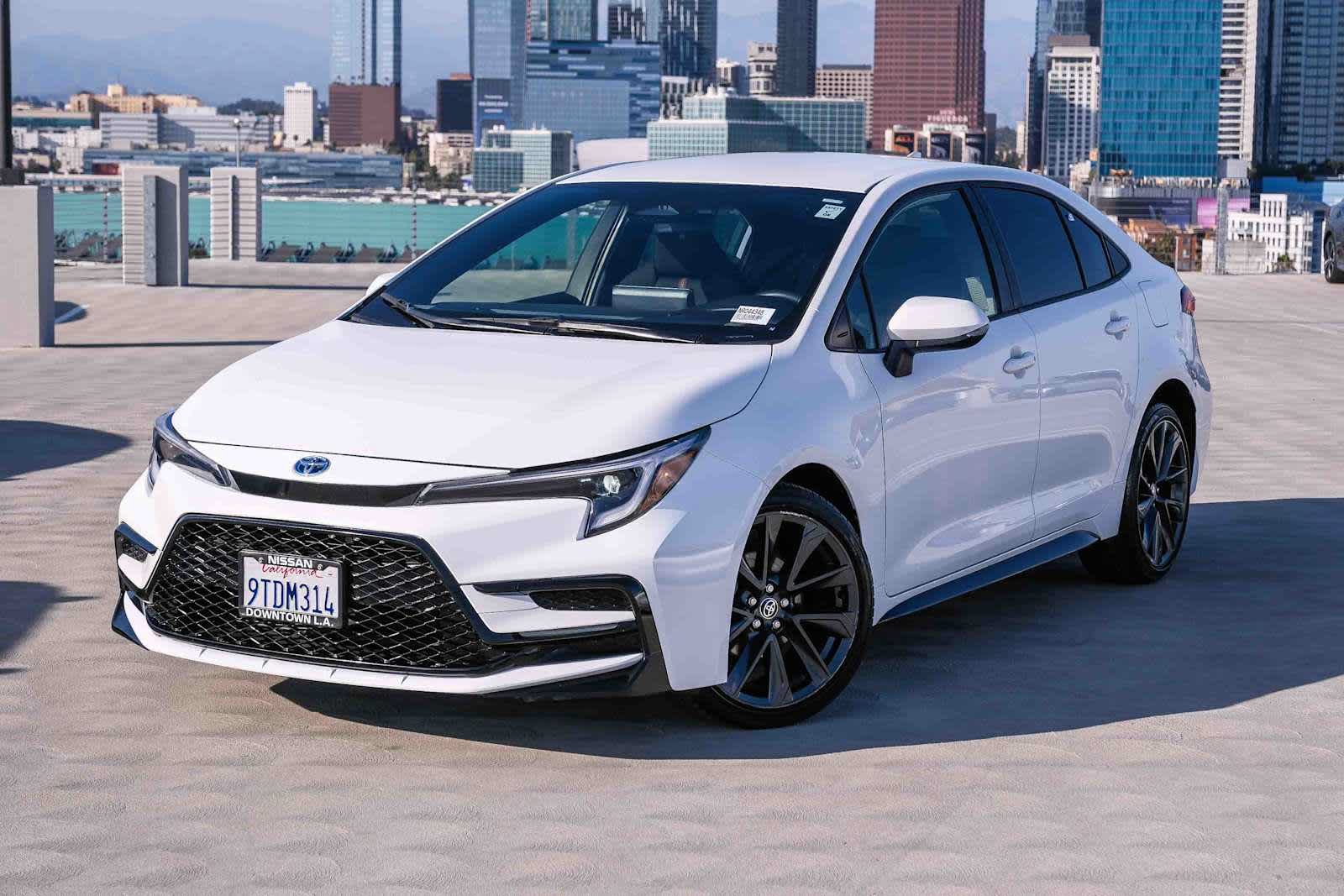 Used 2025 Toyota Corolla SE