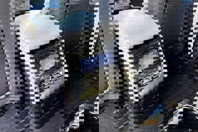 Used 2023 Lincoln Aviator Black Label Grand Touring w/ Class IV Trailer Tow Package image 13