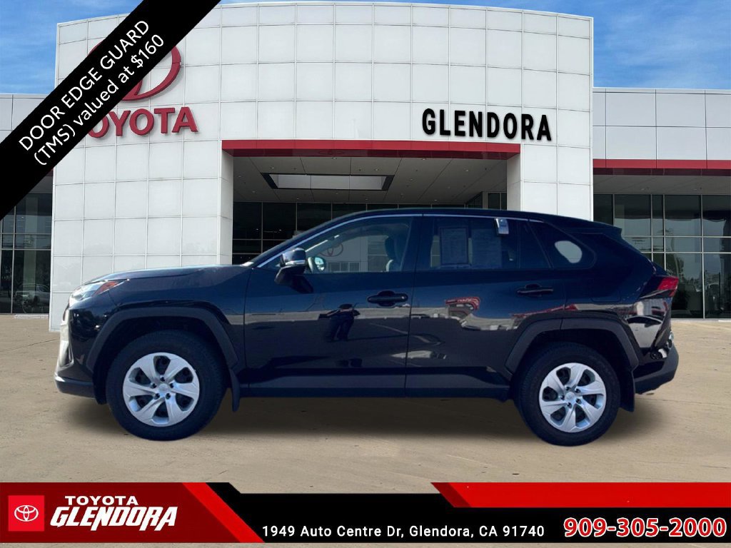 Certified 2025 Toyota RAV4 LE FWD image 8