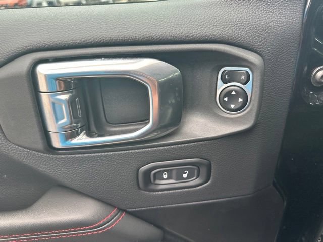 Used 2026 Jeep Gladiator Rubicon w/ Safety Group AWD/4WD image 19