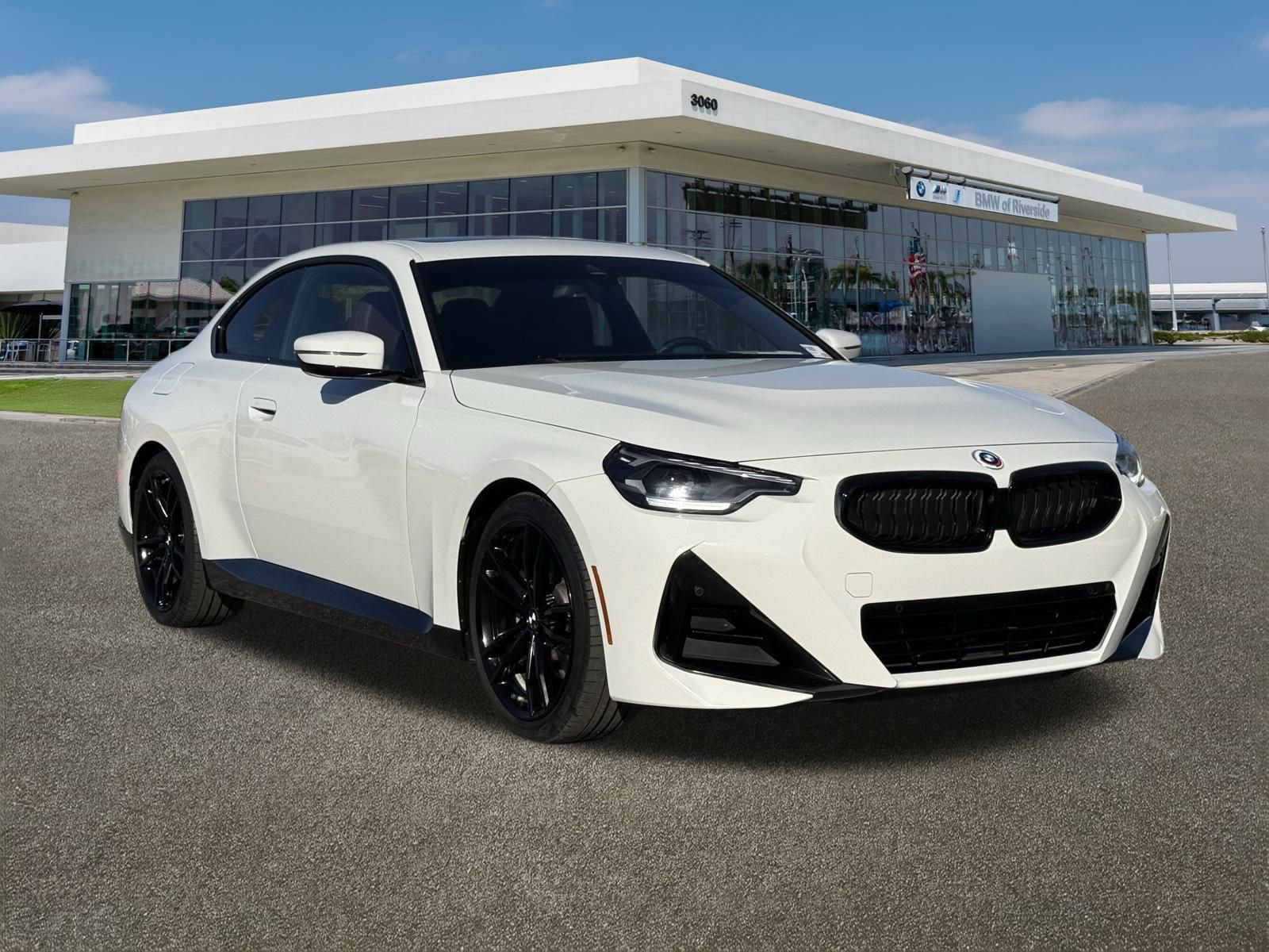 Used 2023 BMW 230i Coupe w/ M Sport Package image 2