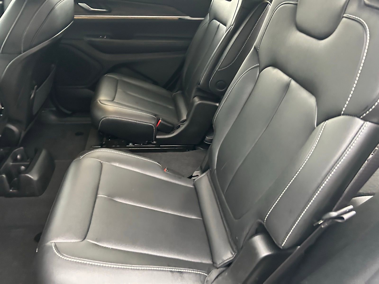 Certified 2023 Jeep Grand Cherokee L Limited image 23