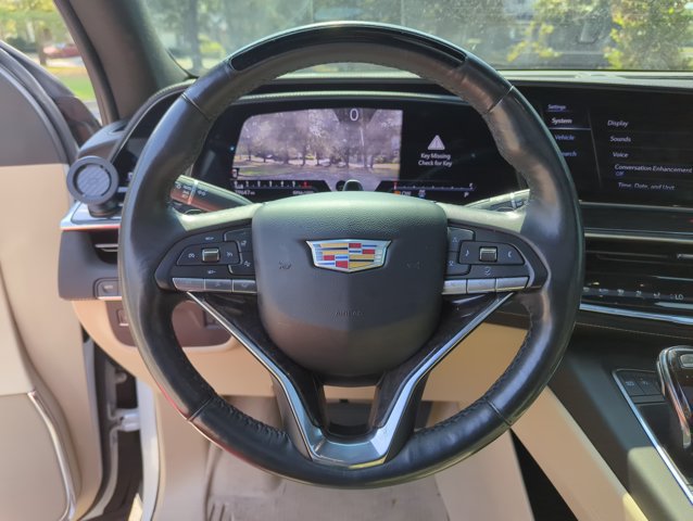 Used 2023 Cadillac Escalade Premium Luxury AWD/4WD image 25