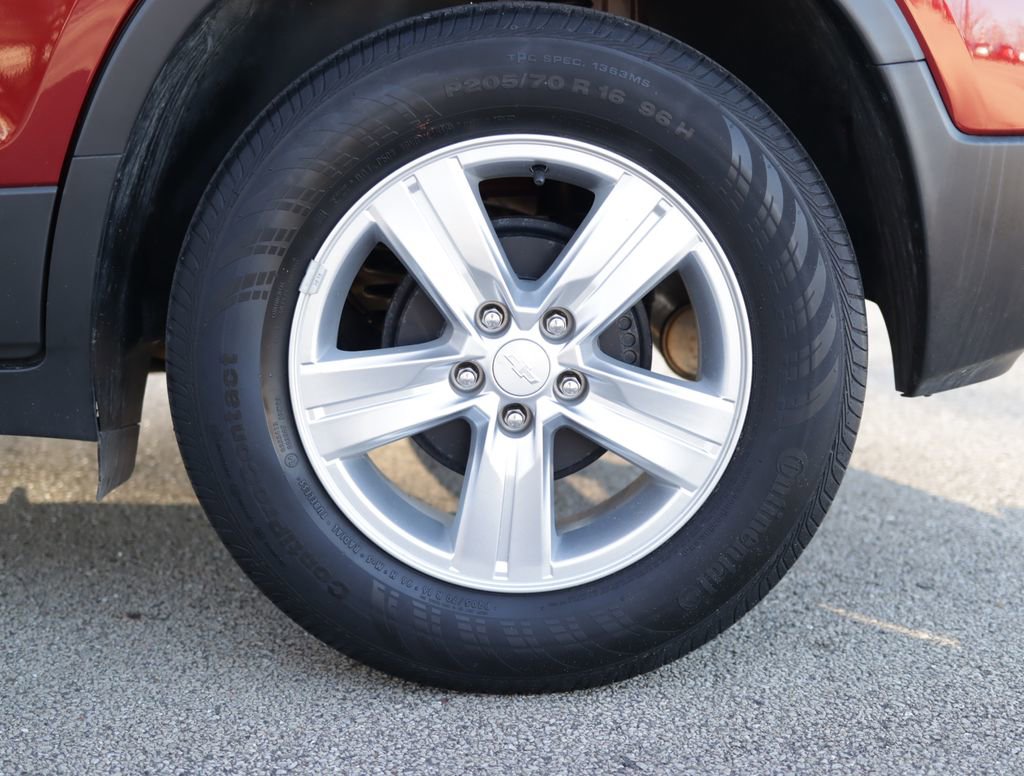 Used 2019 Chevrolet Trax LT w/ Driver Confidence Package image 33
