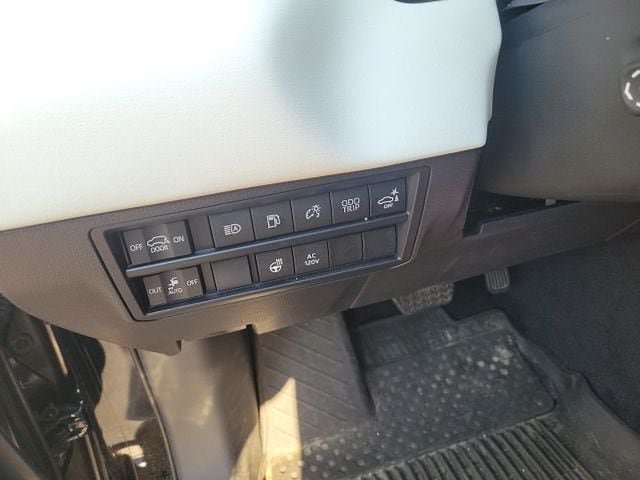 Used 2024 Toyota Sequoia Capstone AWD/4WD image 16