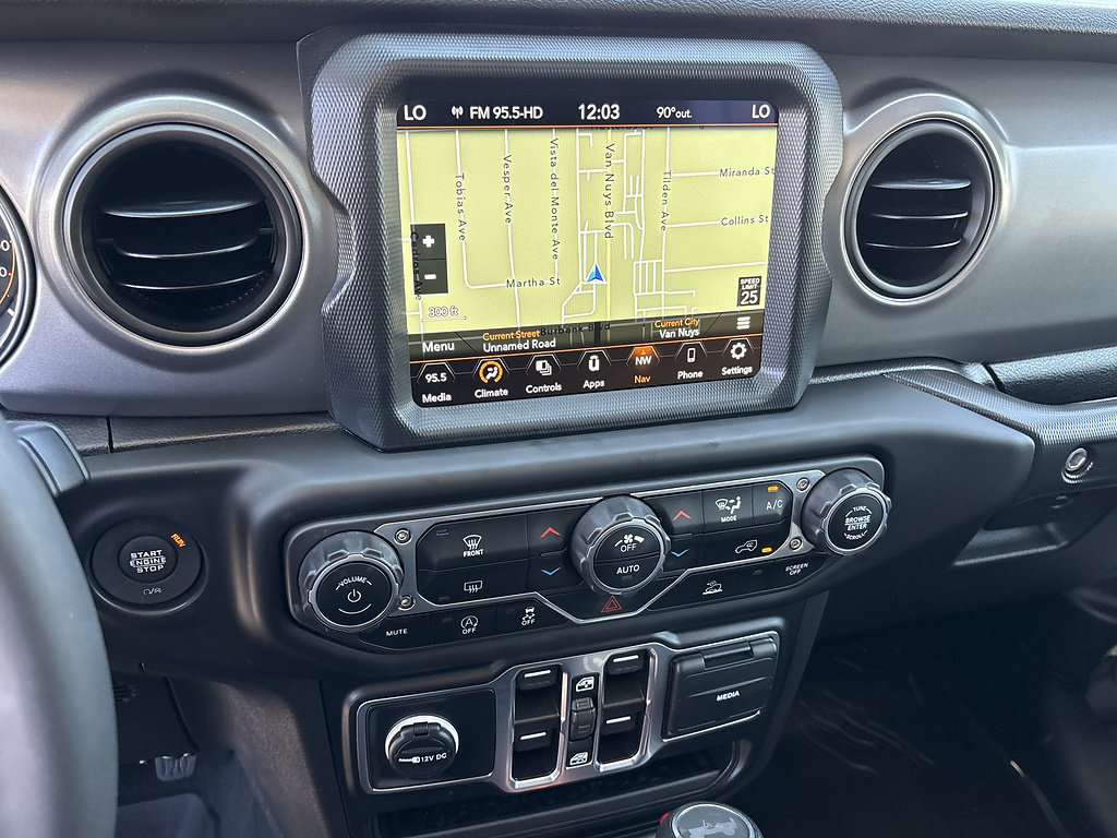 Used 2023 Jeep Wrangler Unlimited Sport AWD/4WD image 16