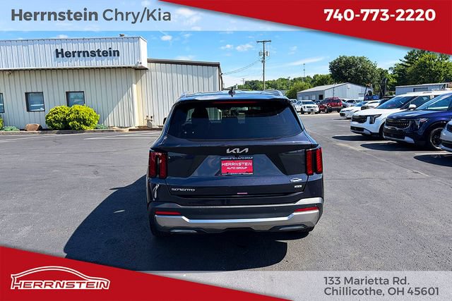 Used 2025 Kia Sorento S AWD/4WD image 32