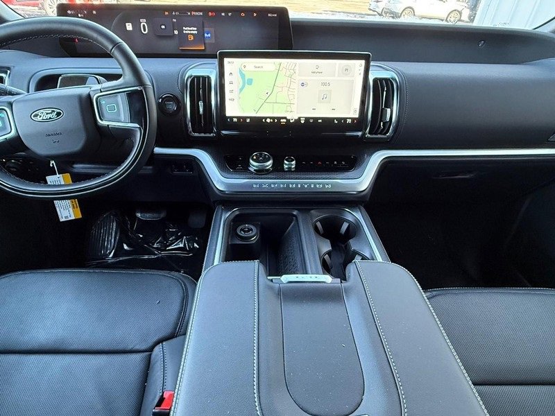 New 2025 Ford Expedition Platinum w/ Stealth Performance Package image 7