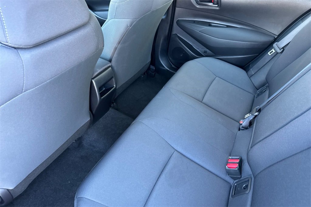 Used 2022 Toyota Corolla LE image 5
